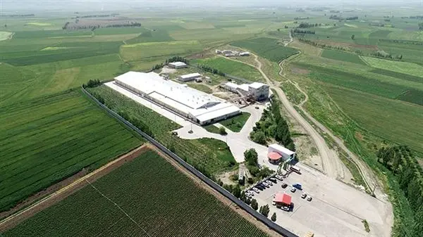 بهره برداری از واحد جوجه کشی ۴۸ میلیون قطعهای آرتا جوجه سبلان با حمایت بانک کشاورزی