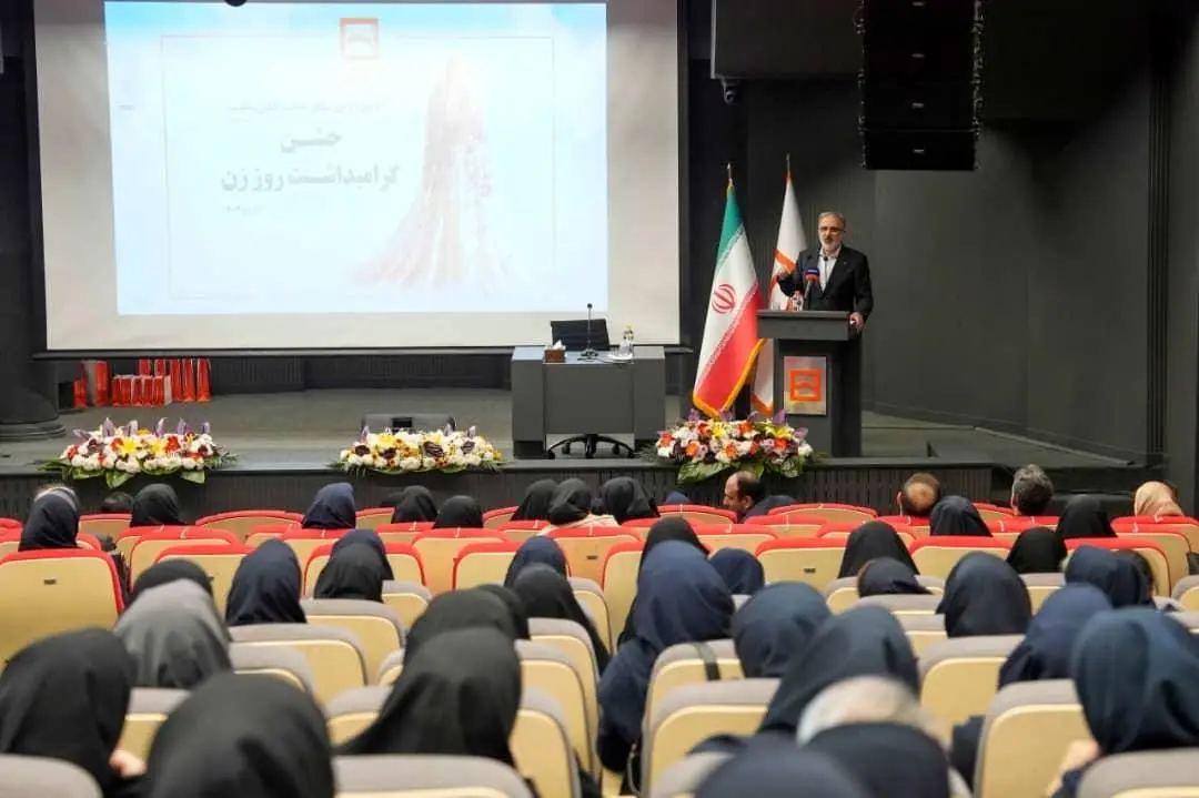 بانوان توانمند بانک مسکن مسیر رشد حرفه‌ای را با اطمینان طی می‌کنند
