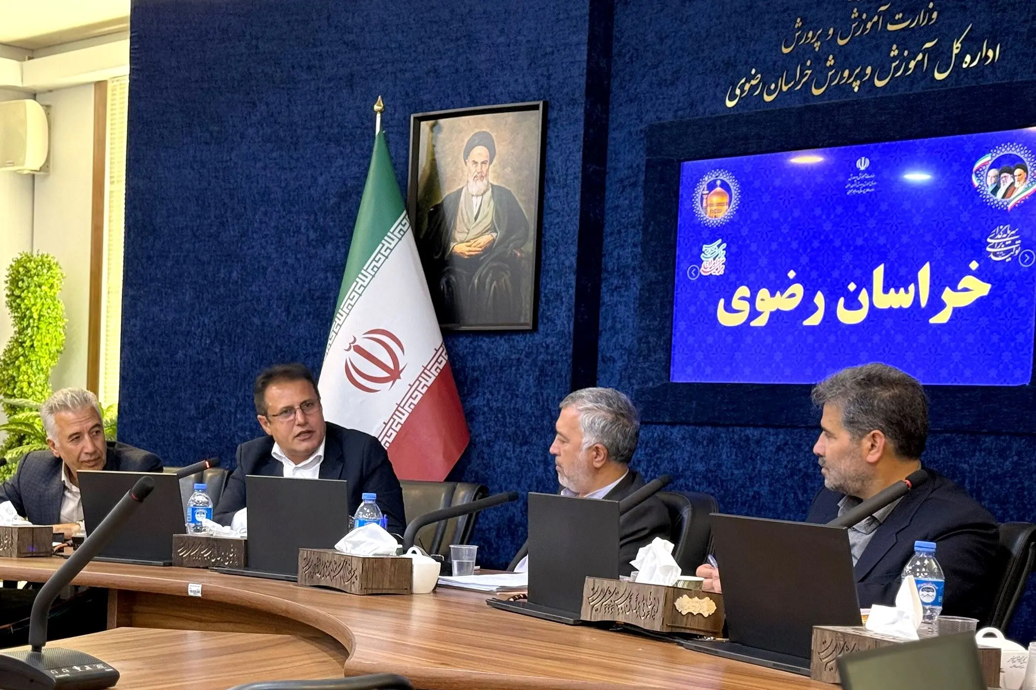 دیدار مدیرعامل بیمه دانا با مدیرکل آموزش‌وپرورش و شعب خراسان رضوی
