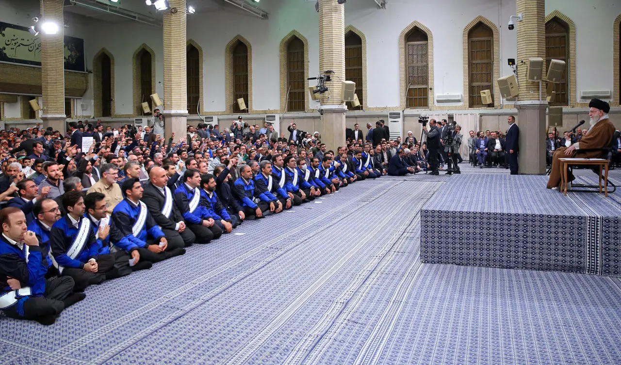 حضور مدیرعامل شرکت فولاد هرمزگان در دیدار رهبری با کارگران و کارفرمایان منتخب کشوری
