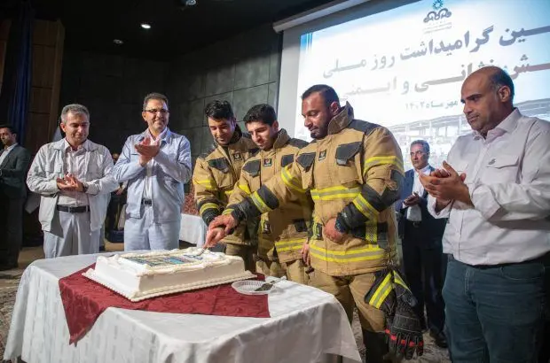 برگزاری جشن هفته وحدت در پالایشگاه ستاره خلیج فارس
