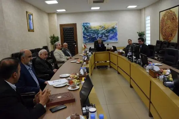 تقدیر از آزادگان این بانک در سالروز بازگشت آزادگان به میهن اسلامی
