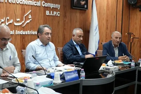 پتروشیمی بندرامام به ابرتولیدکننده جهانی پلی‌الفین‌ها تبدیل می‌شود/ چهار پروژه جدید به مجموعه پروژه‌های بندر امام اضافه می‌شود/ افزایش سه میلیون تنی ظرفیت تولید مجتمع با اجرای این پروژه‌ها
