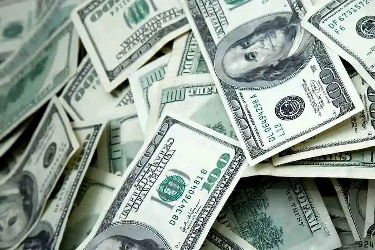 پیش بینی قیمت دلار ۸ آذر ۱۴۰۲
