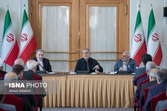 آمادگی پزشکیان برای سفر به افغانستان
