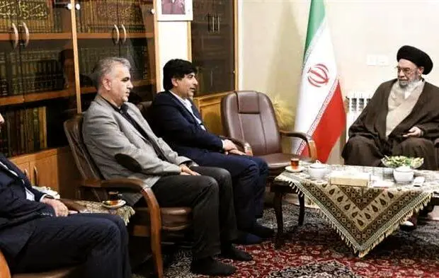 همه به تمرکز مدیران صنعتی بر افزایش تولید کمک کنند
