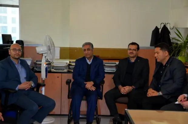 بازدید مدیرعامل بانک صنعت و معدن از مدیریت امور اعتبارات این بانک
