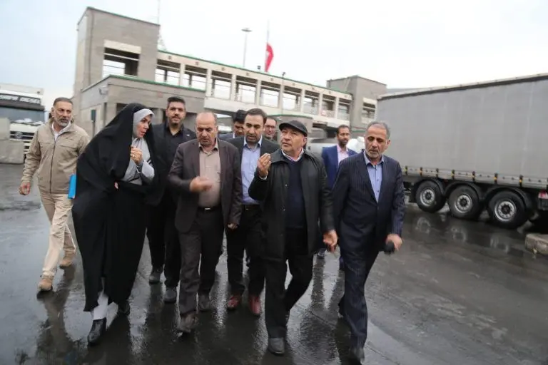 بازدید مدیرکل امور مرزی وزارت کشور از گمرک بازرگان
