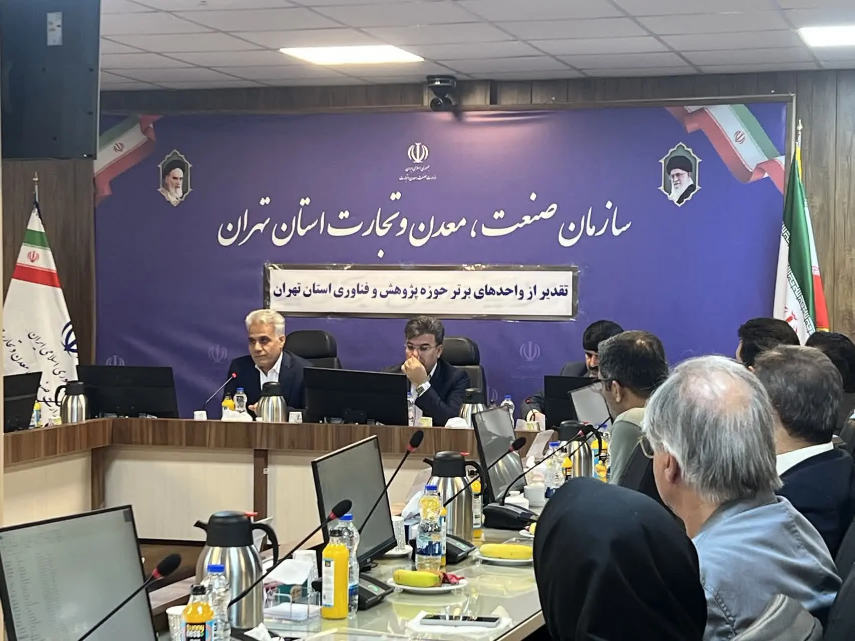 ۶۷۰ جواز مراکز پژوهشی نیز صادر شده است/ شهرکهای صنعتی تا ۱۸ ماه آینده به شبکه برق پایدار وصل میشود