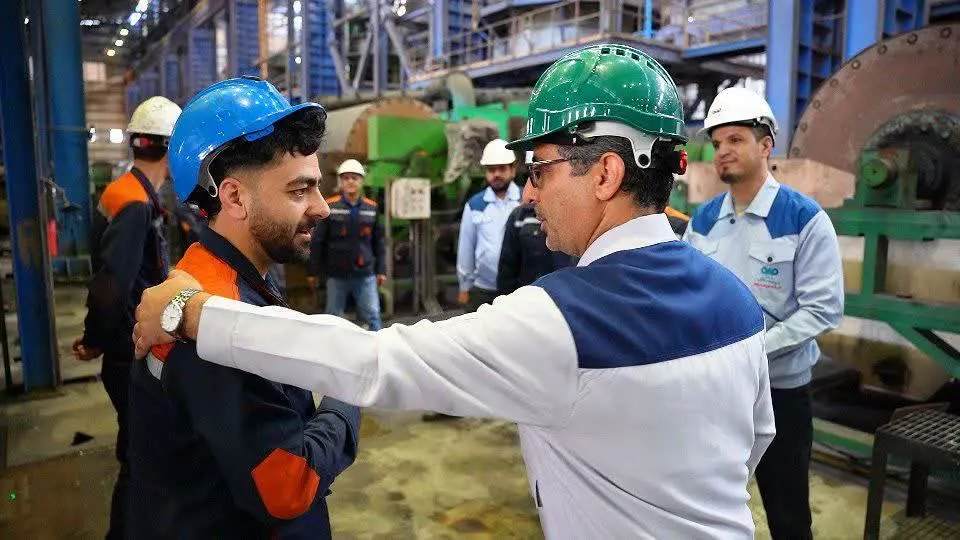 همیشه پای کار تولید
