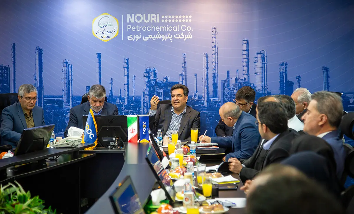 شرکت پتروشیمی نوری میزبان نخستین نشست “کانون تفکر بازرگانی” شرکت‌های هلدینگ خلیج فارس
