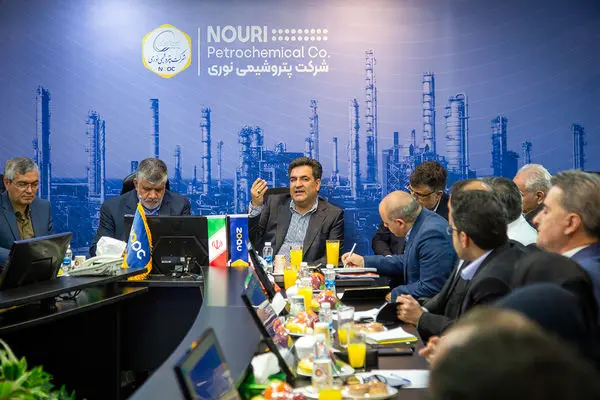 شرکت پتروشیمی نوری میزبان نخستین نشست “کانون تفکر بازرگانی” شرکت‌های هلدینگ خلیج فارس

