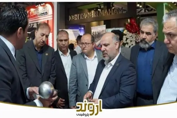 بررسی پروژه‌های برقی و الکترونیکی در پتروشیمی اروند در دومین روز نمایشگاه نفت ۱۴۰۴
