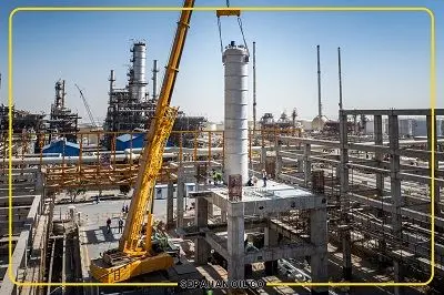 نصب تجهیزات اکستراکتورهای پروژه TDAE در پالایشگاه نفت سپاهان
