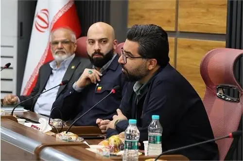 دیدار صمیمانه معاون منابع انسانی و امور اجتماعی با جمعی از بازنشستگان
