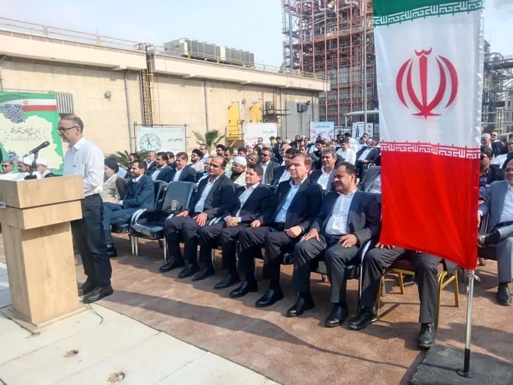 واحد الفین پتروشیمی بوشهر با بهره‌گیری از توان متخصصان آریاساسول به بهره‌برداری رسید
