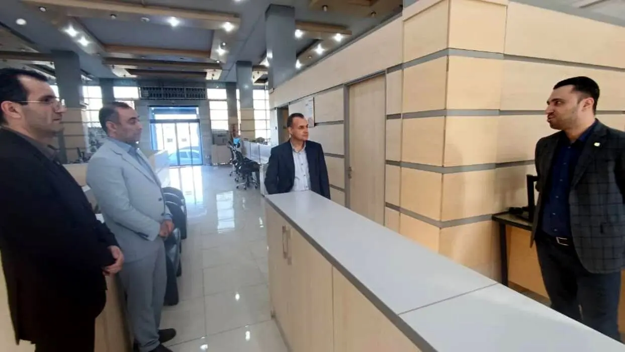 بازدید رئیس هیئت مدیره بانک صنعت و معدن از مدیریت استان سمنان
