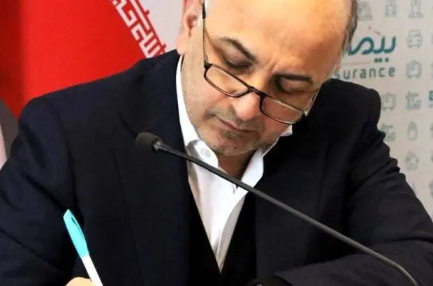 مدیرعامل بیمه دی در پیامی حادثه بندر شهید رجایی را تسلیت گفت/ ما با تمام امکانات، متعهدانه در کنار حادثه‌دیدگان و خانواده‌های ایشان هستیم
