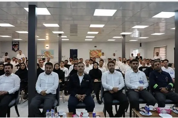 جشن بزرگ به مناسبت دهه کرامت، روز جهانی کارگر و روز ملی خلیج فارس در شرکت مخازن سبز برگزارشد