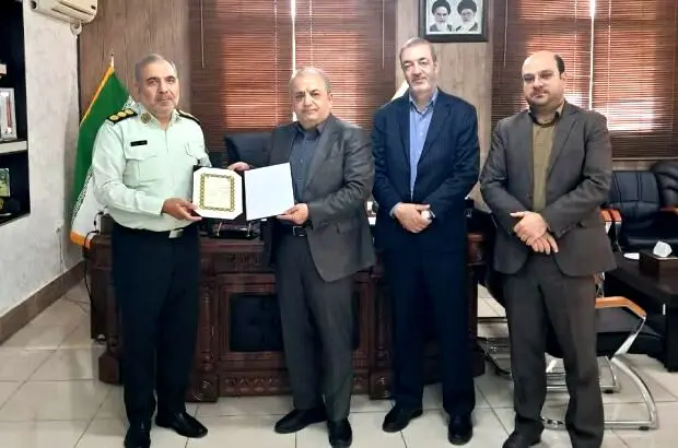 قدردانی مدیرعامل ذوب آهن اصفهان از فرماندهی نیروی انتظامی شهرستان لنجان
