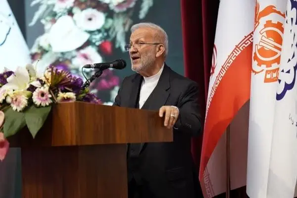 صنعت مس نقش مهمی در بهره برداری از ظرفیت‌های صادراتی ایران دارد
