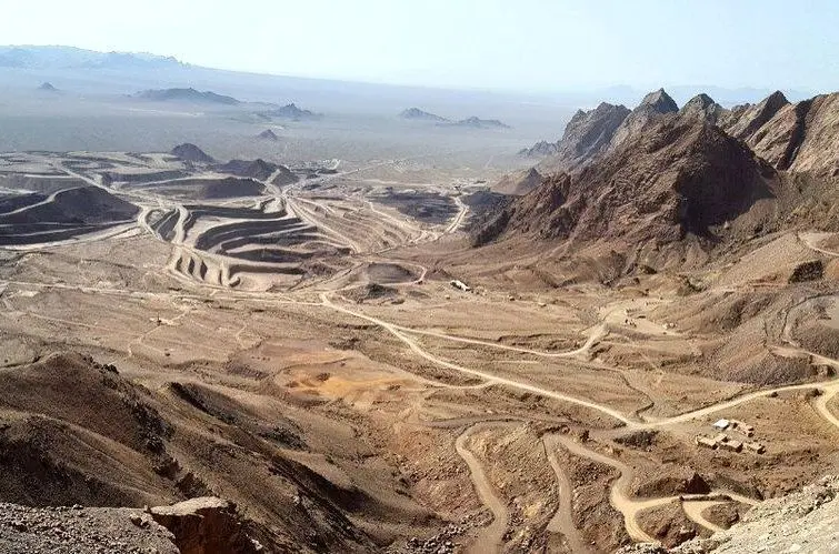 ثبت رکورد تولید مواد معدنی در سرب و روی مهدی آباد
