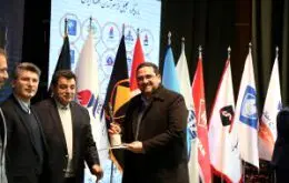 دریافت تندیس طلایی کنگره برند ملی و اعتماد ملی
