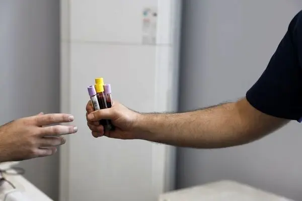 مشارکت حداکثری کارکنان آریاساسول در اهدا خون
