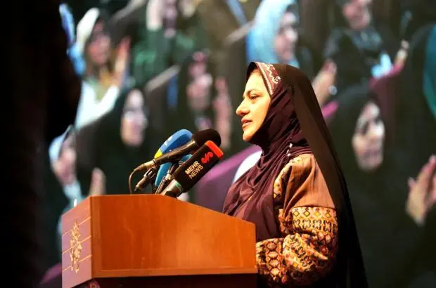 مراسم تقدیر از بانوان نام‌آور سیستان و بلوچستان برگزار شد
