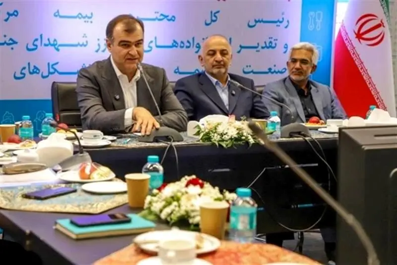 صنعت بیمه خدمت‌رسانی به بیمه‌گذاران را افتخار خود می‌داند
