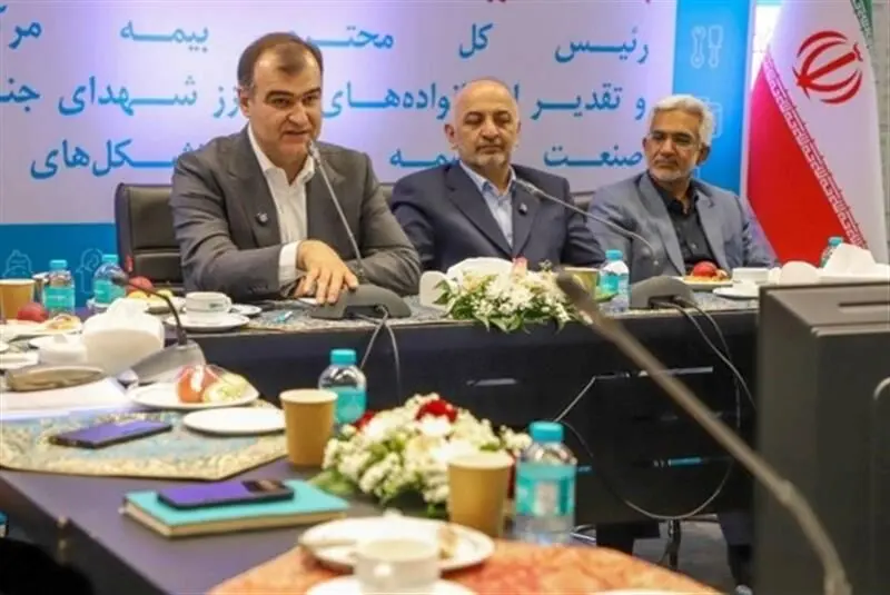 صنعت بیمه خدمت‌رسانی به بیمه‌گذاران را افتخار خود می‌داند
