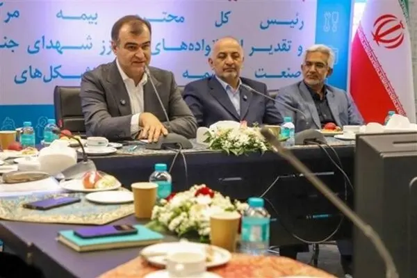 صنعت بیمه خدمت‌رسانی به بیمه‌گذاران را افتخار خود می‌داند
