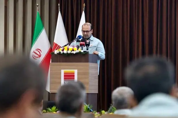 گردهمایی فعالان بازار سرمایه با مدیران شرکت فولاد خوزستان برگزار شد
