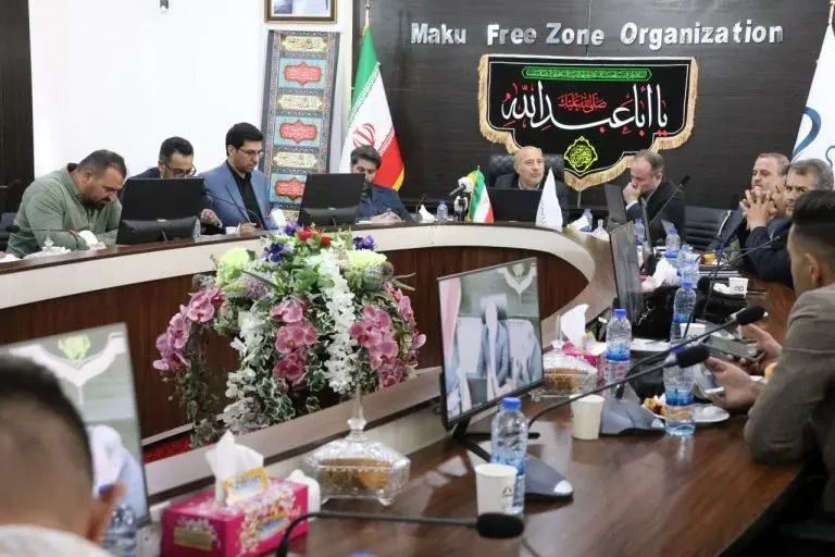نشست خبری مدیرعامل منطقه آزاد ماکو؛ رسانه و اقتصاد دو محور توسعه منطقه

