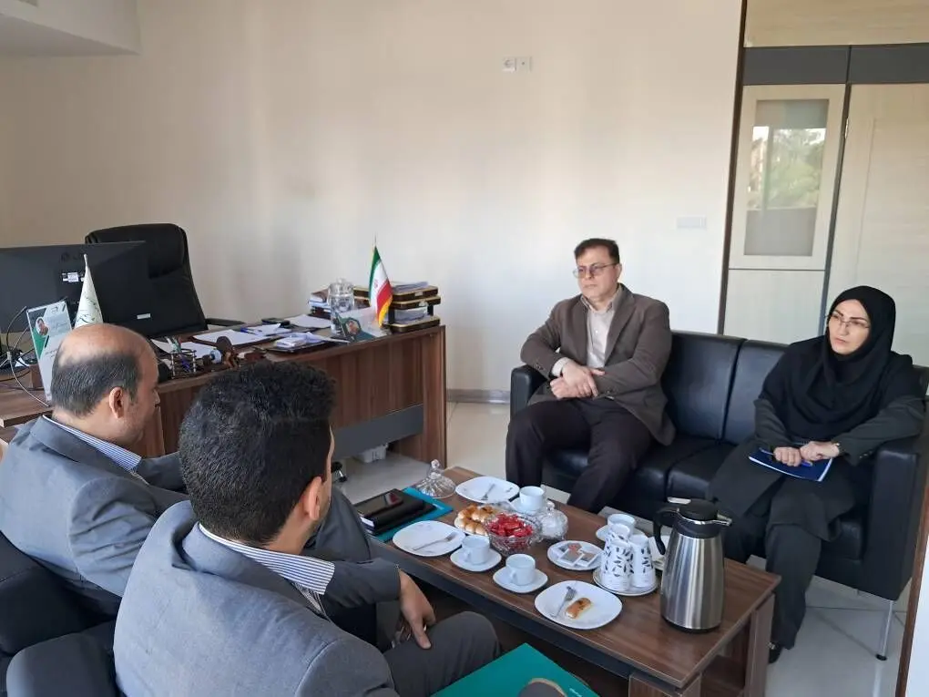 تاکید بر ارائه خدمت درماتی مناسب به بازنشستگان کشوری در سمنان 