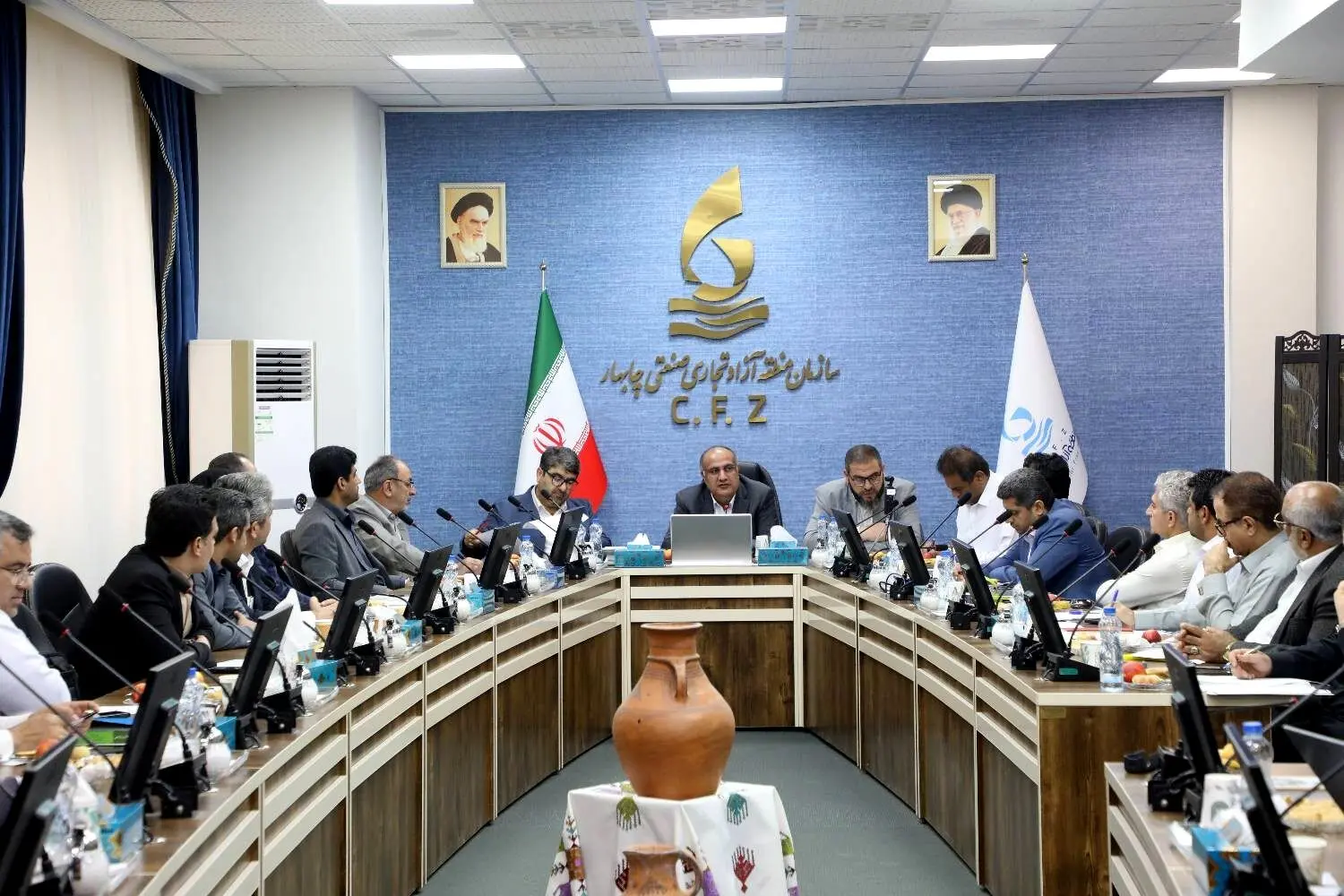 نشست تعیین تکلیف اراضی الحاقی منطقه آزاد چابهار برگزار شد
