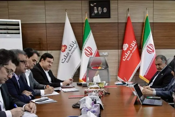نشست مشترک مدیرعامل بانک ملت و رییس دانشگاه صنعتی شریف با موضوع حمایت از تولیدات علمی و فناورانه
