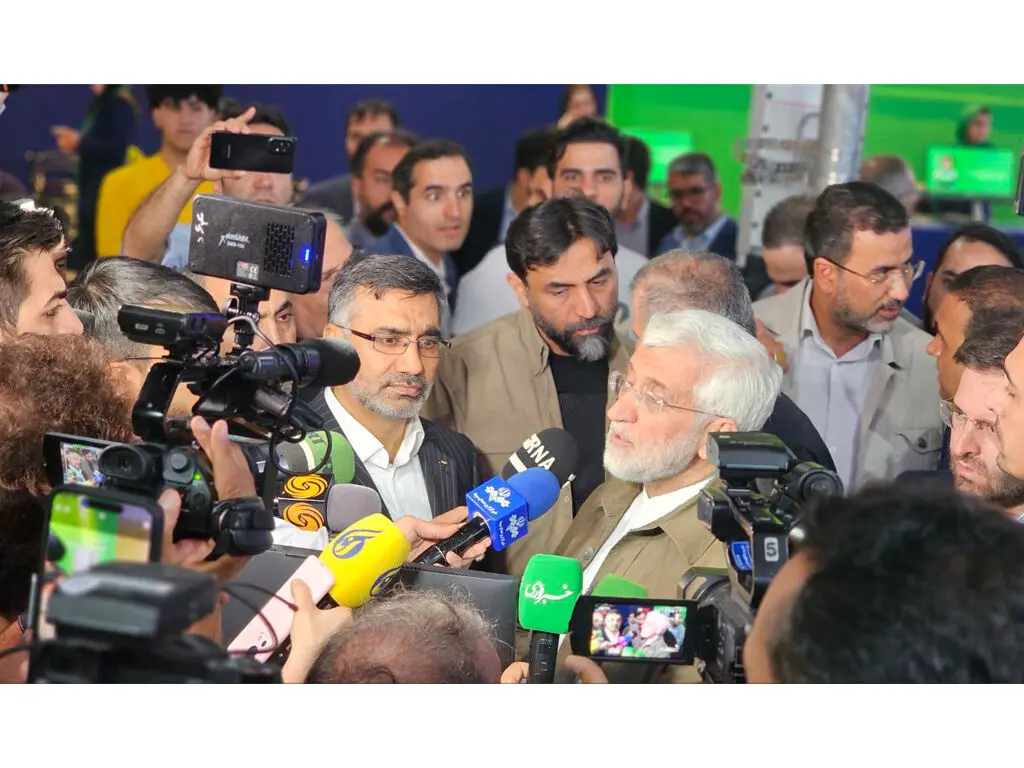 غرفه ایرانسل در الکامپ ۱۴۰۳ میزبان نامزد انتخابات ریاست جمهوری
