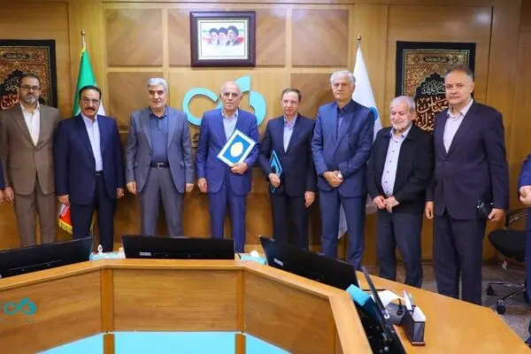 تفاهم‌نامه بانک دی و دبیرخانه توسعه دریامحور؛ گامی استراتژیک برای حمایت از اقتصاد مکران و تکریم ایثارگران مناطق ساحلی
