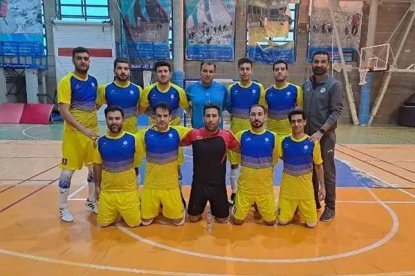 قهرمانی تیم فوتسال پتروشیمی شازند
