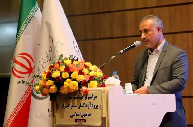 تجلیل مدیرکل بنیاد شهید و امور ایثارگران خوزستان از دکتر انصاری نیک
