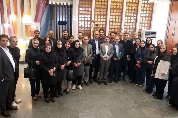 رمز موفقیت شبکه فروش کار تیمی است
