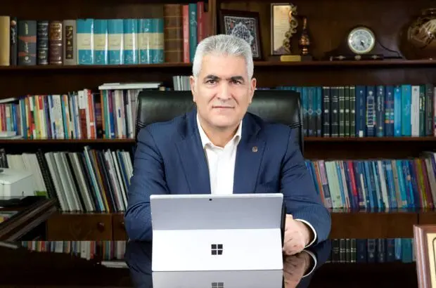 دکتر بهزاد شیری مدیرعامل پست بانک ایران، با کارکنان جدیدالاستخدام بانک دیدار می‌کند

