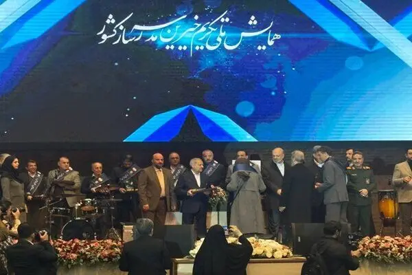 منطقه آزاد چابهار به‌عنوان بنگاه برتر اقتصادی کشور در مدرسه سازی در همایش ملی خیرین مدرسه ساز
