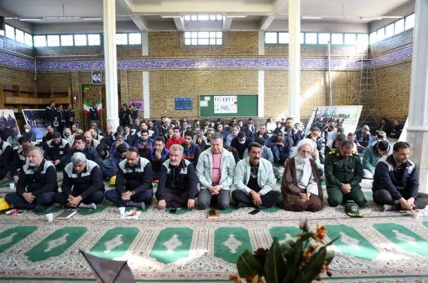 مراسم استقبال از پیکر مطهر شهید گمنام در ذوب آهن اصفهان
