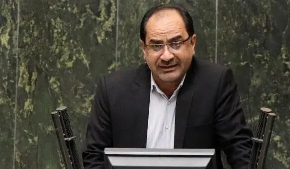 ضرورت تمرکز بانک‌ها بر وظایف اصلی/ اقدامات بانک ملی ایران در واگذاری شرکت های زیر مجموعه به بخش خصوصی قابل تحسین است
