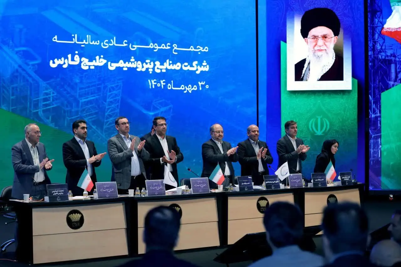 «فارس»، ۱۲۶ هزار و ۵۰۰ میلیارد تومان سود ساخت/ تأمین مالی ۱۲ هزار میلیاردتومانی فارس از بازار سرمایه/ هیچ‌ پروژه‌ای بدون پیوست تأمین مالی دیگر آغاز نخواهد شد
