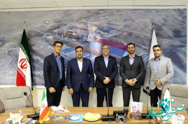 همکاری پررنگ پتروشیمی لردگان با بانک‌های استانی
