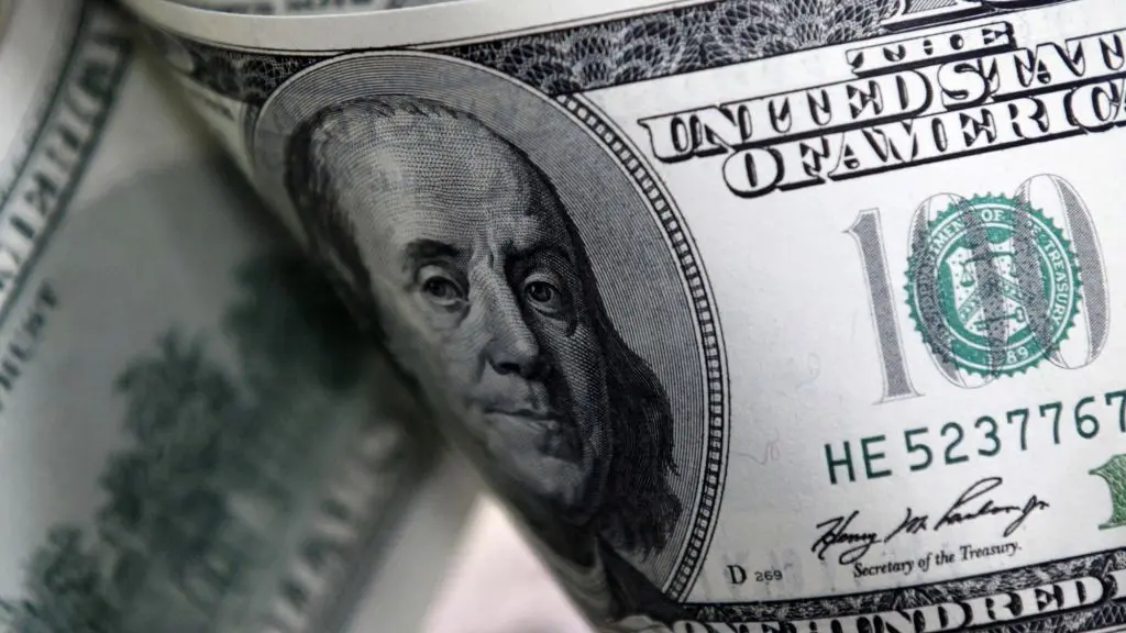 آیا درآمد دلاری راه نجات از تورم است؟
