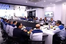 تولید پایدار،تداوم توسعه،افزایش بهره وری و کار تیمی
